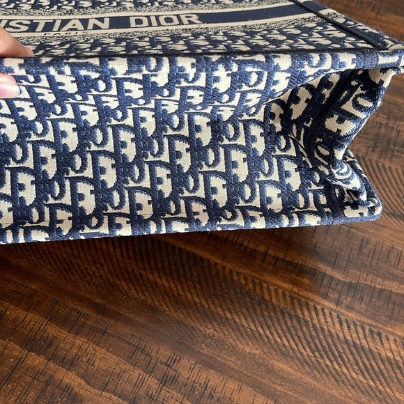 Bag - Picture 4 of 5